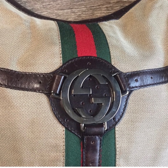 Classic Canvas Gucci GG Sherry Line Shoulder Bag - Picture 2 of 5